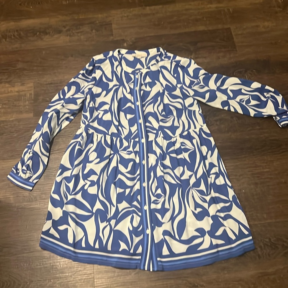Blue and white Loft dress like new!